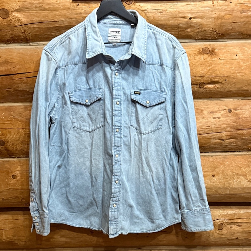 Wrangler Light Blue Button-Up Shirt XL